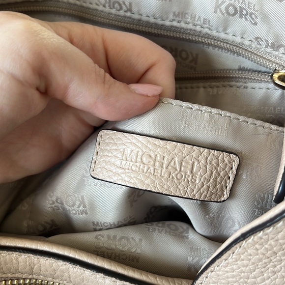 Michael Kors Oyster Leather Handbag - Picture 7 of 12